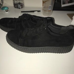 Black shoes🚨🚨BOGO🚨🚨